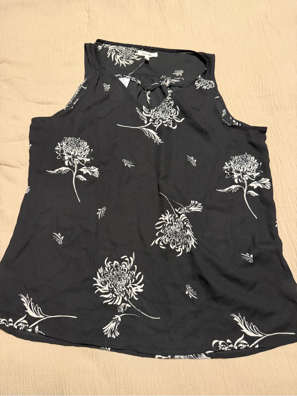 Maurices Sleeveless Black Floral Print Women's Top